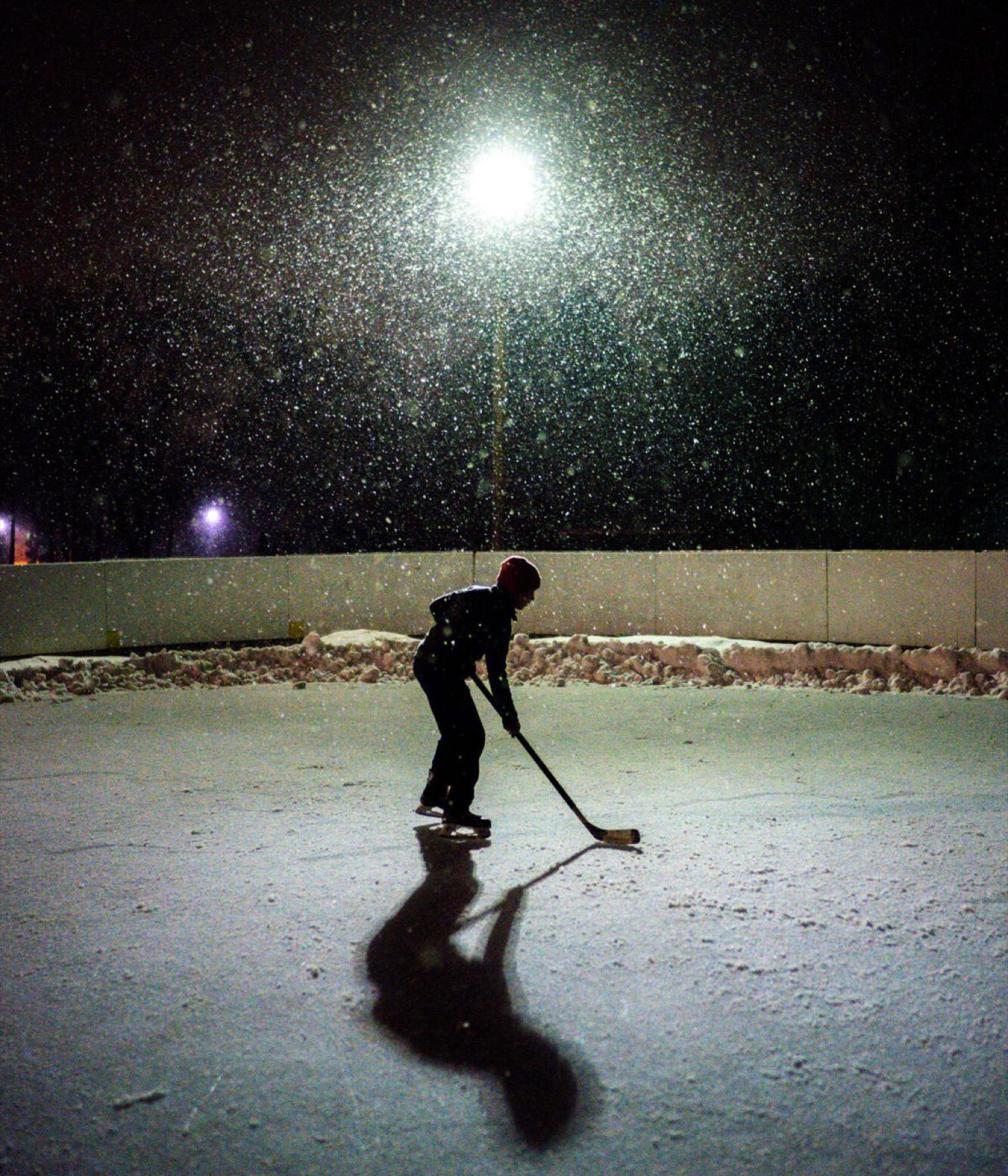 Hockey de quartier sous lampadaire
